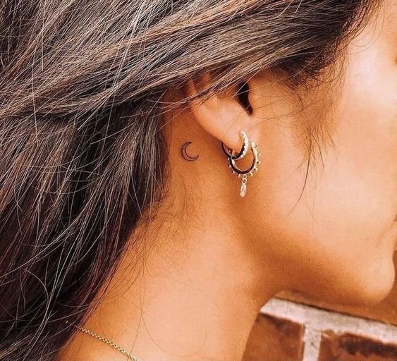 tatuagem atras da orelha14