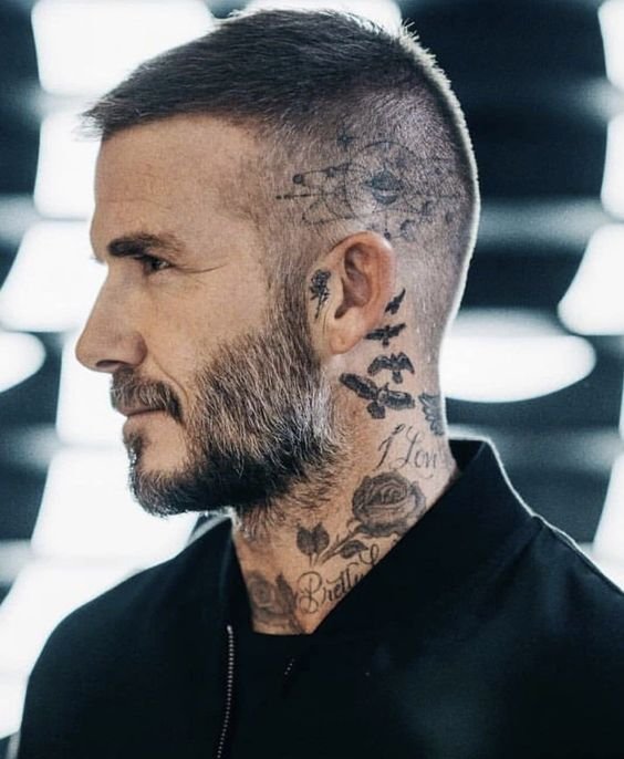 tatuagem atras da orelha29