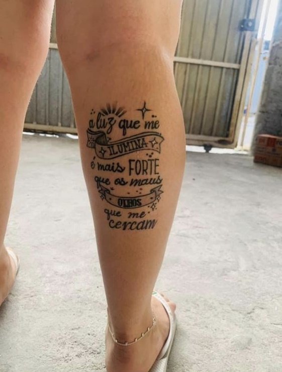 tatuagem na panturrilha feminina17