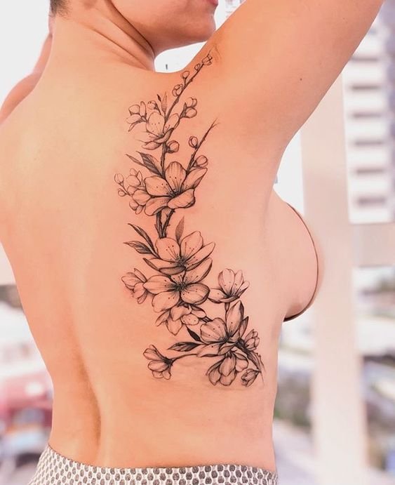 tatuagens-femininas-nas-costas09-1 tatuagens femininas nas costas09 1