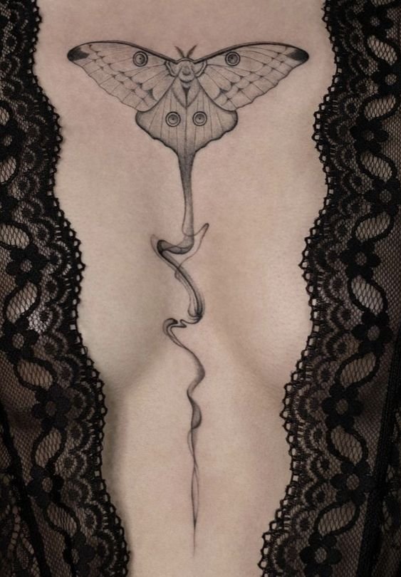 tatuagens femininas no peito10