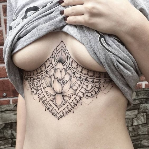 tatuagens femininas no peito16