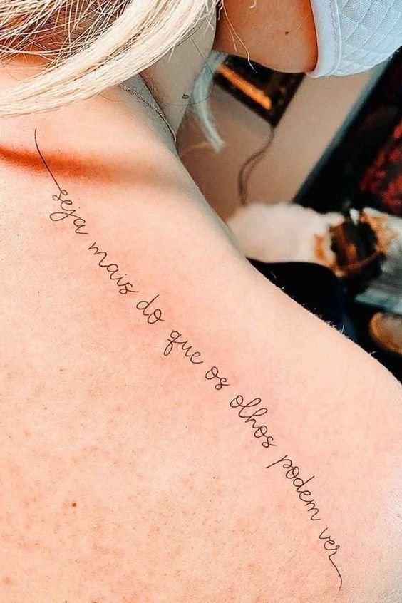 tatuagens no ombro com frases01 1