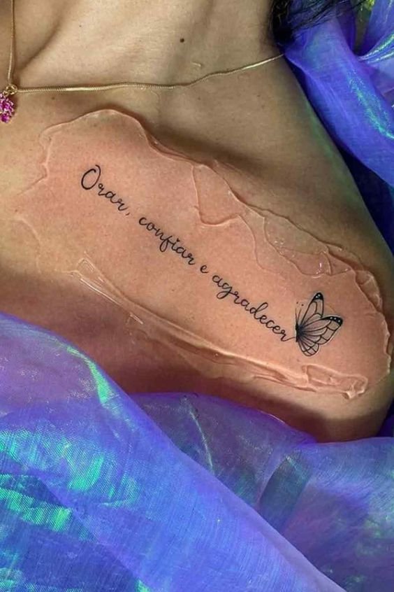 tatuagens no ombro com frases02 1