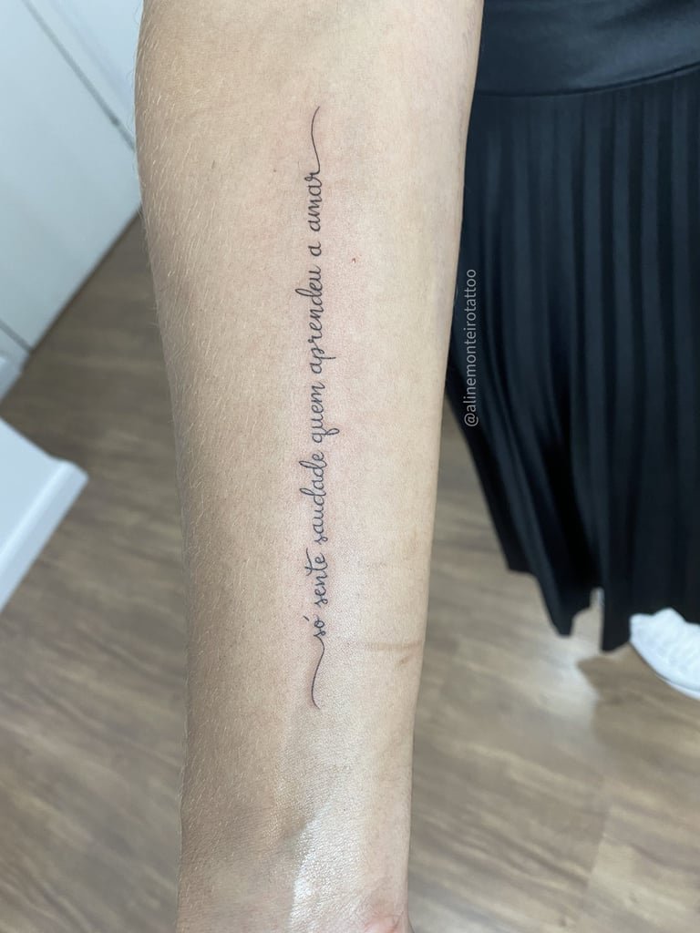 Foto de tatuagem feita por Aline Monteiro (@alinemonteirotattoo)