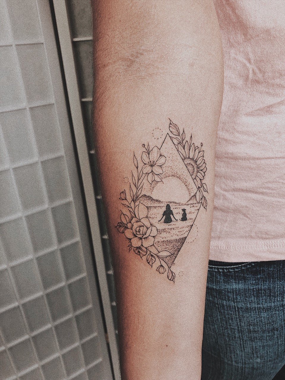 1-ls52ixplivh_e9ua5huna 1