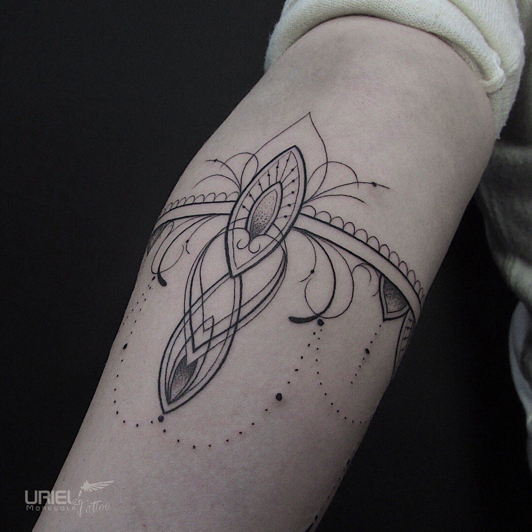 1iaqo4fsuqs l iwjbj0uzg