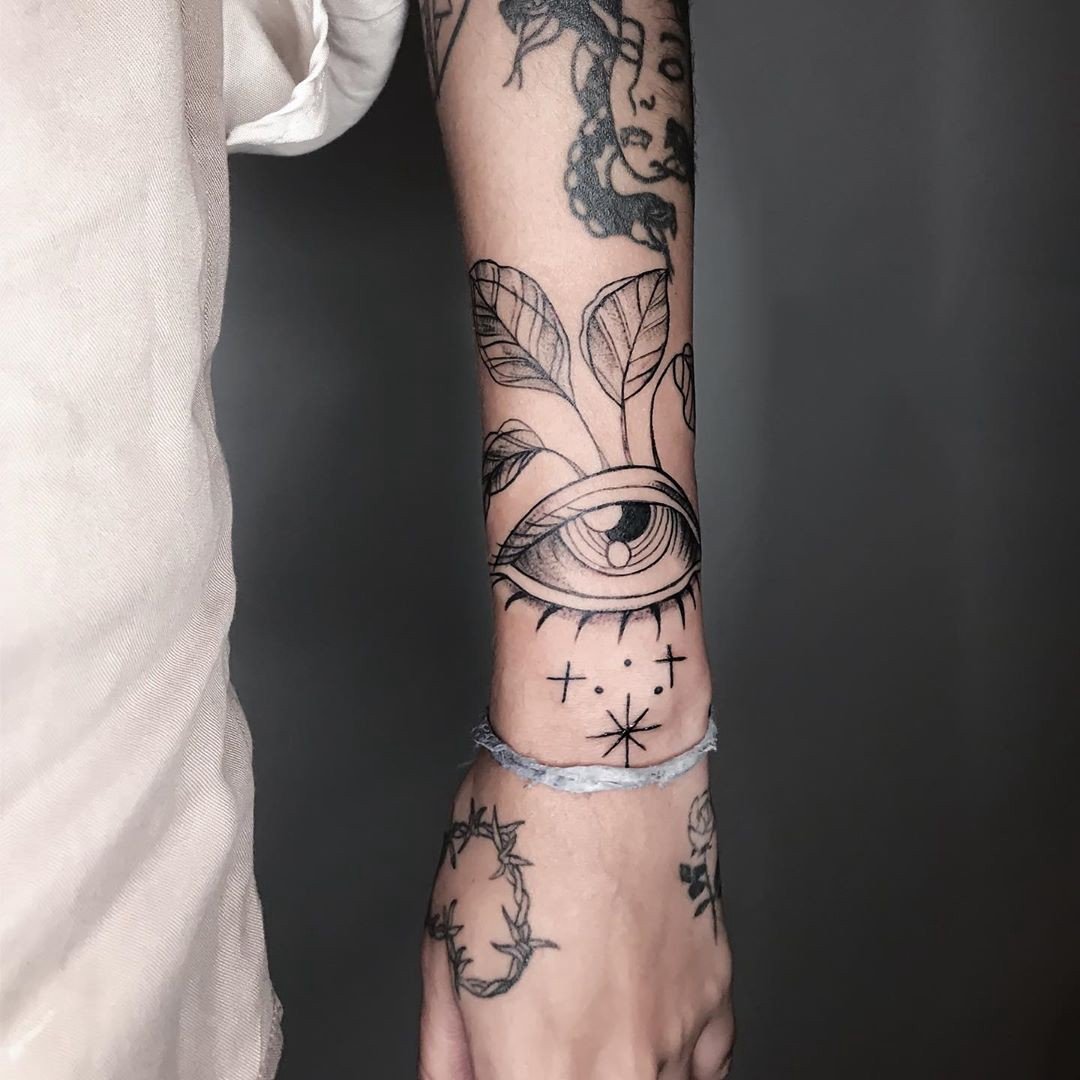 1mus6twvz6nujivm8e1_ymq 1mus6twvz6nujivm8e1 ymq