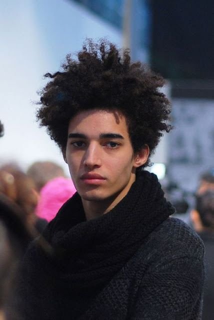 cabelo masculino crespo 4c252832529