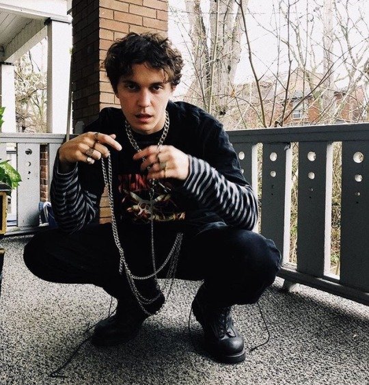 e-boy2528182529 e boy2528182529