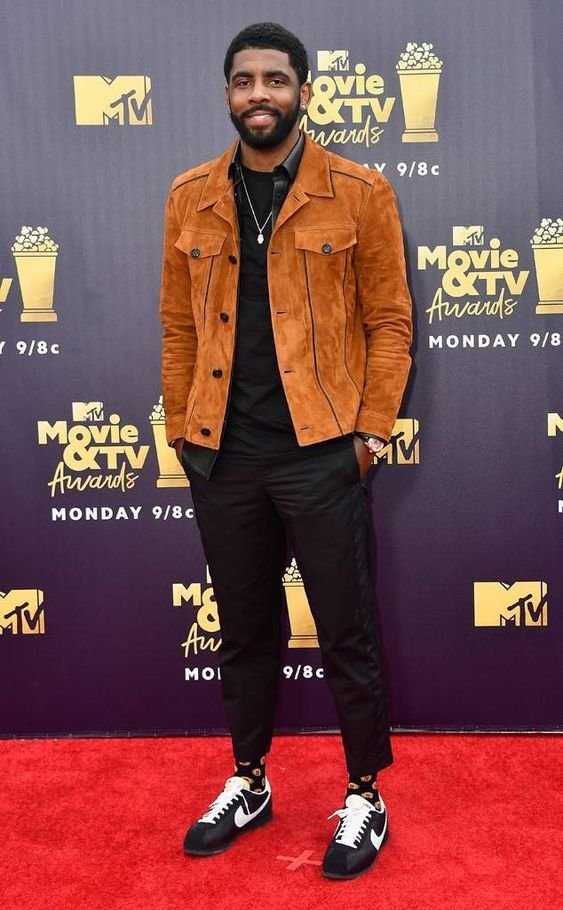 homens-magros-estilosos252822529 homens magros estilosos252822529