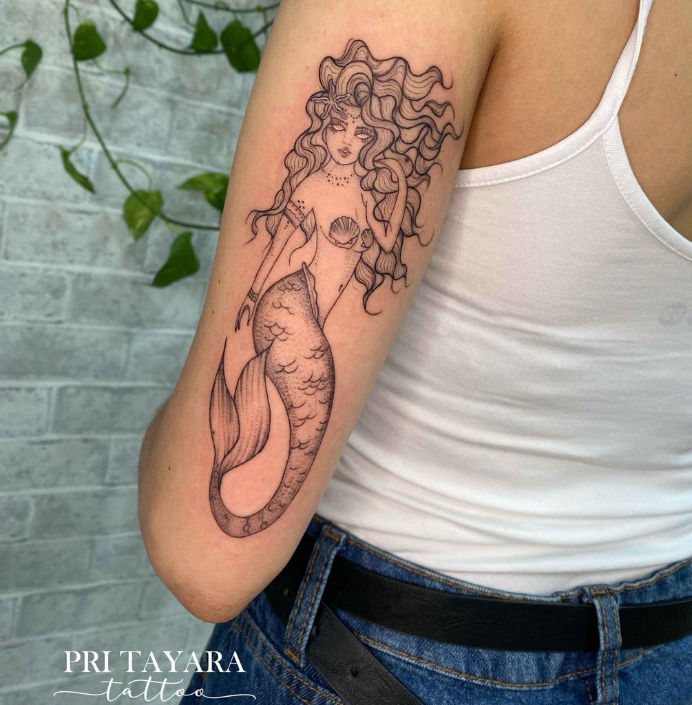 w1005 Foto de tatuagem feita por Pri Tayara Tattoo (@pritayara_tattoo)