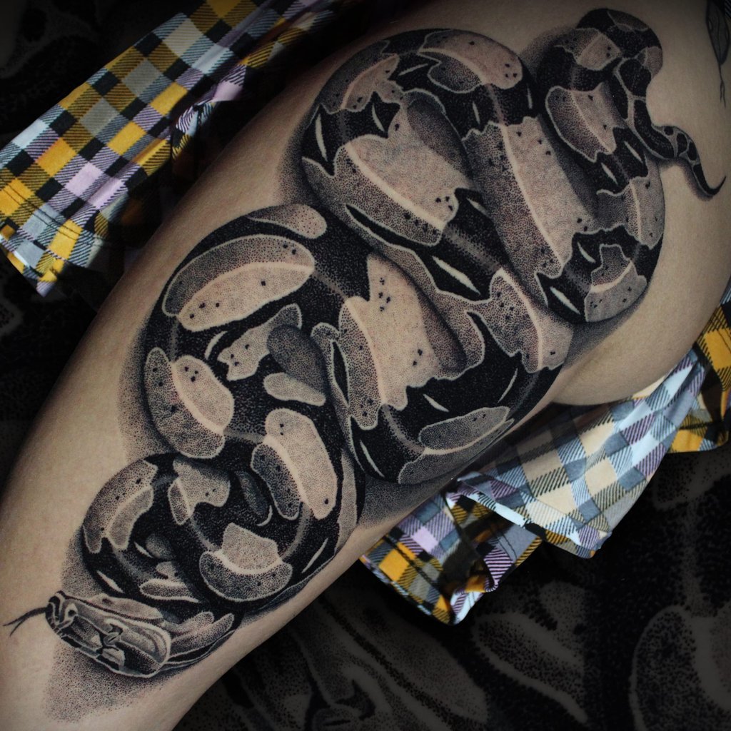 w1024-581 Foto de tatuagem feita por Cauã Aiuê (@cauatattoo)