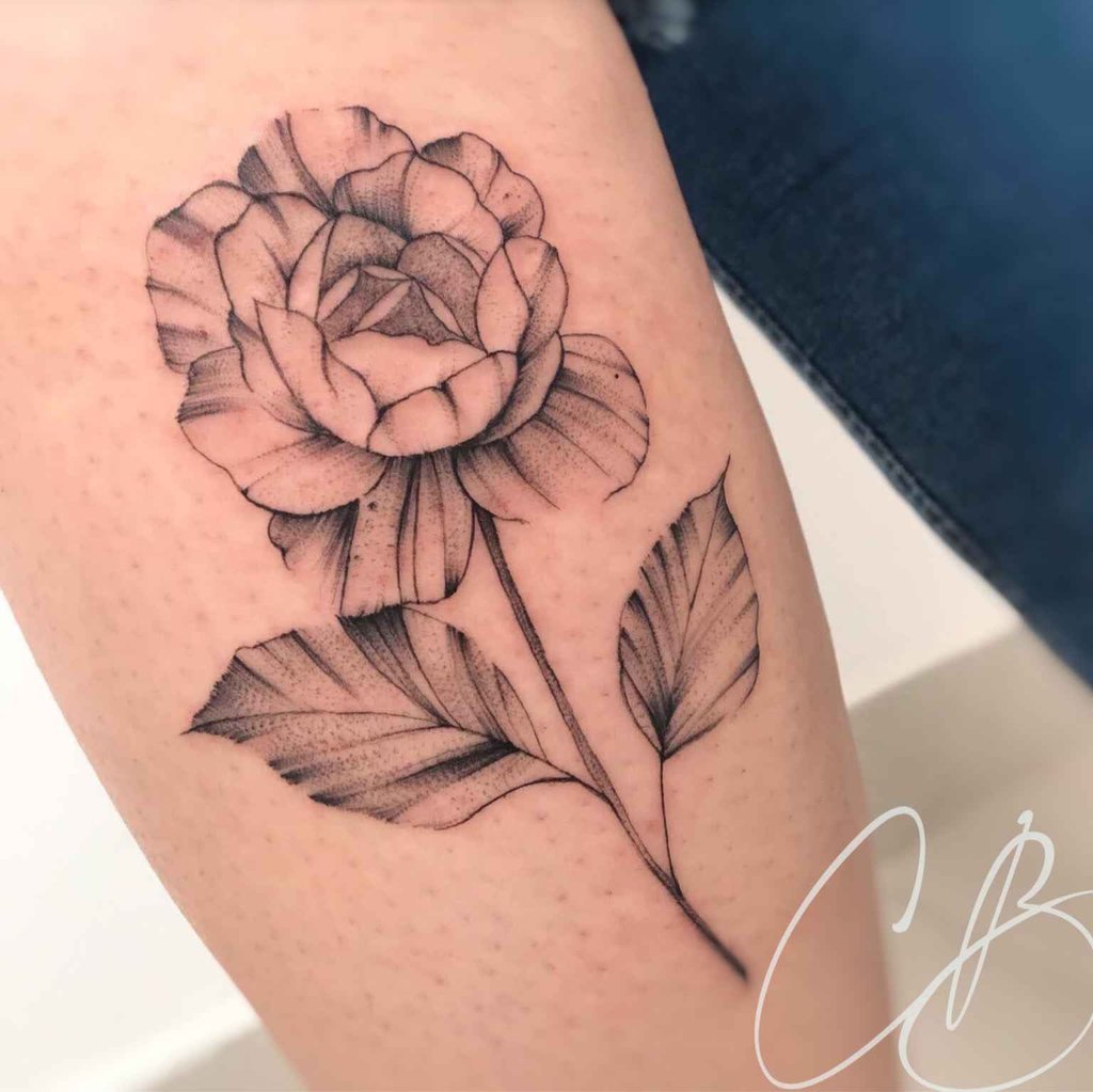 Foto de tatuagem feita por Camila Bracissievicz (@cami.labracitattoo)