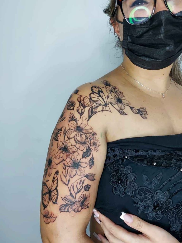 w767-8 Foto de tatuagem feita por Cor.Aline Studio (@cor.aline.studio)