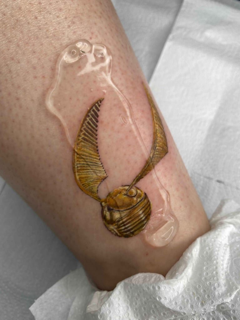 Foto de tatuagem feita por Tamy Mocelin (@tamy.mocelin)