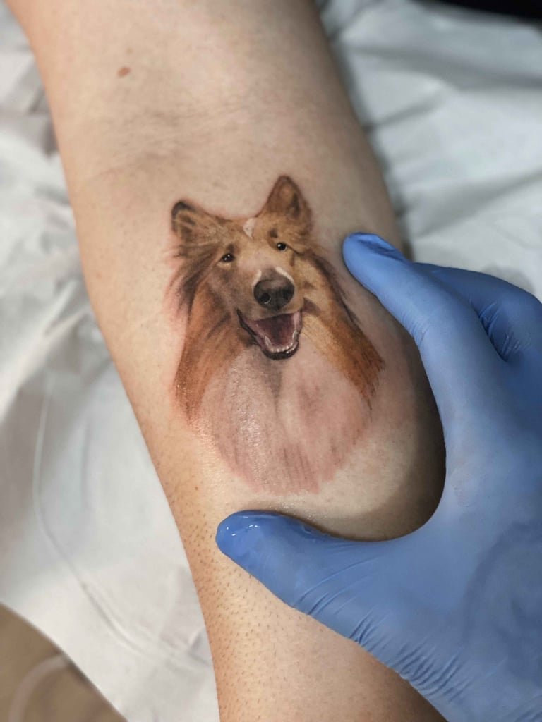 Foto de tatuagem feita por Júnior Lopes (@lcjuniortattoo)