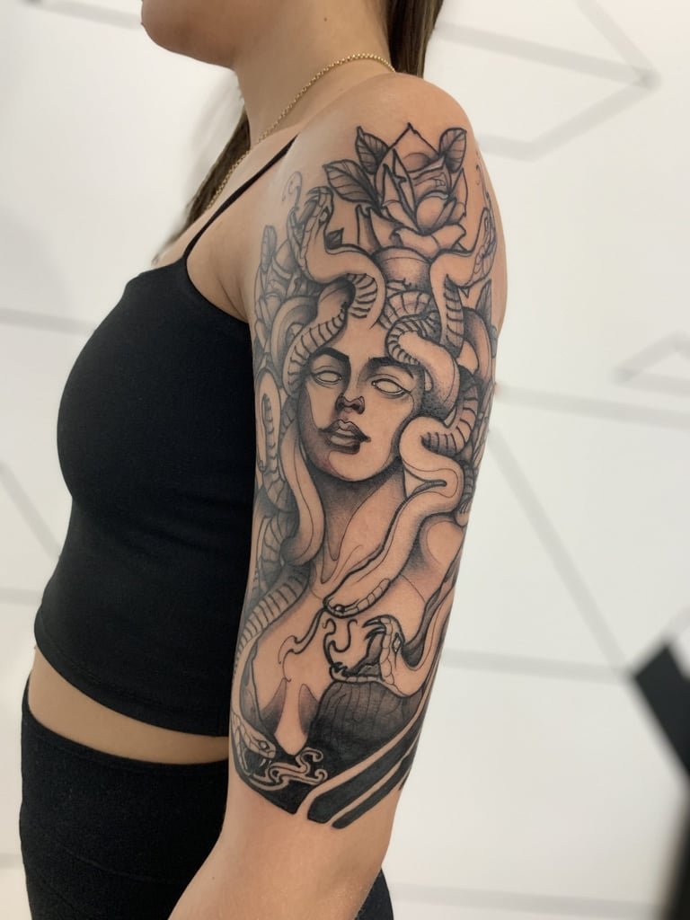 w768-292 Foto de tatuagem feita por Victor Gomes (@victorgomesink)