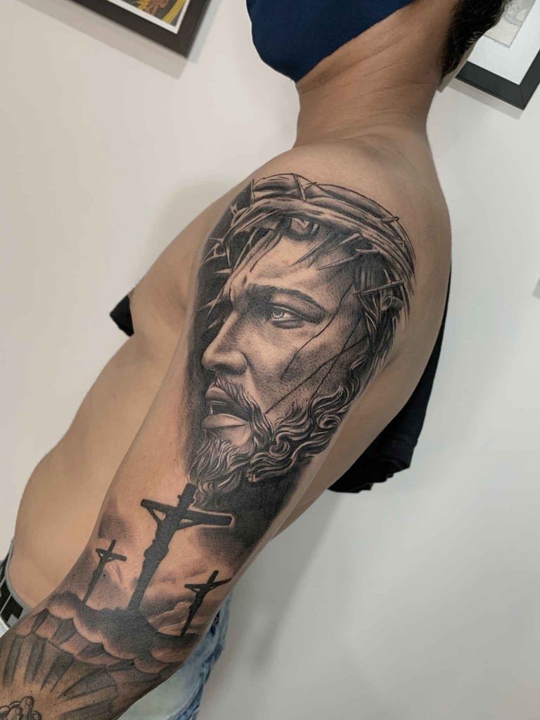 Foto de tatuagem feita por Bruno Candido (@brunoctattoo)