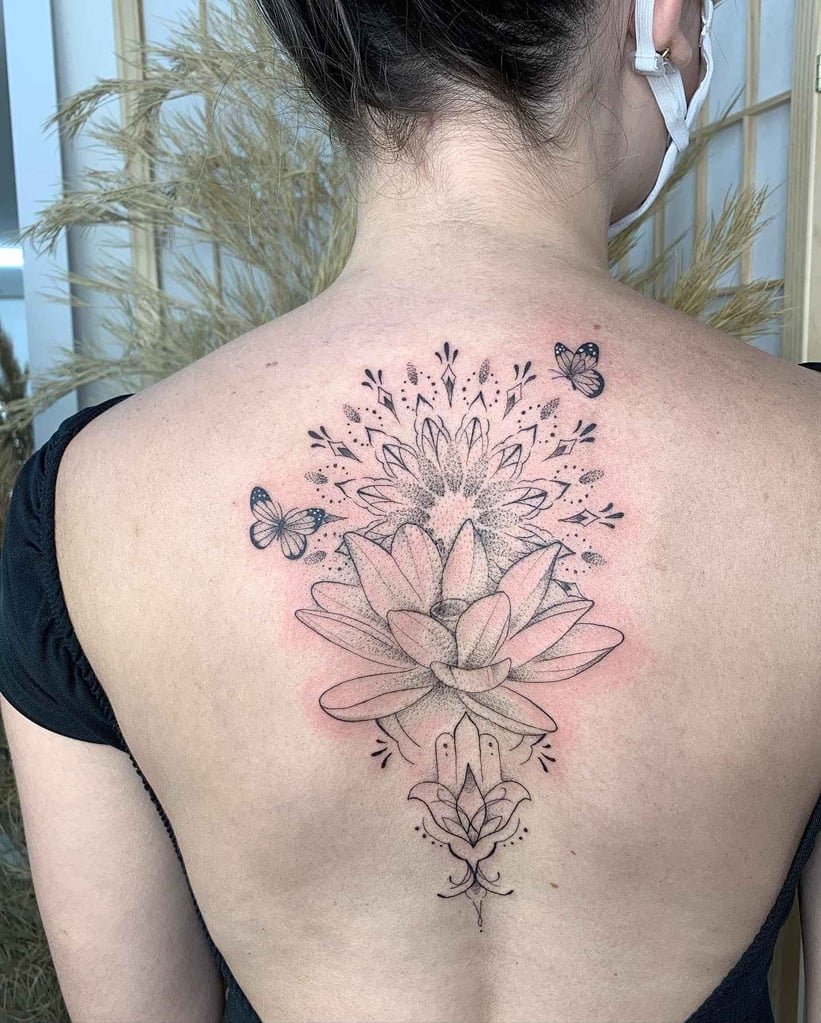 Foto de tatuagem realizada por Manu Vila Nova (@mvilanovatattoo)