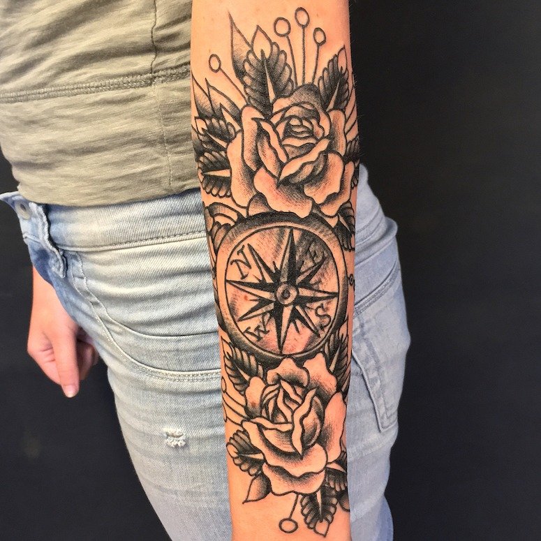significado da tatuagem de bussola 17