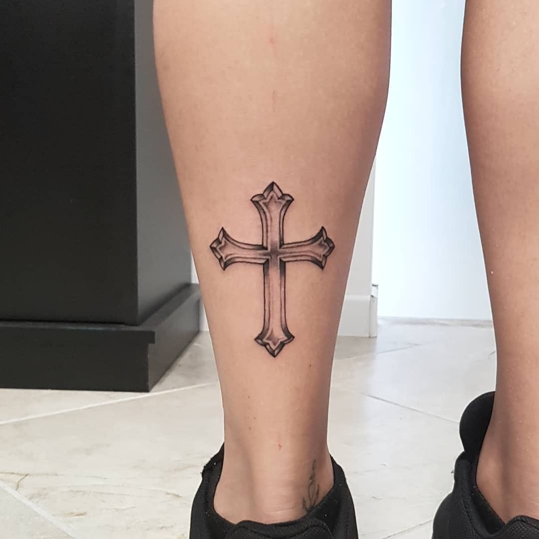 significado da tatuagem de cruz 9