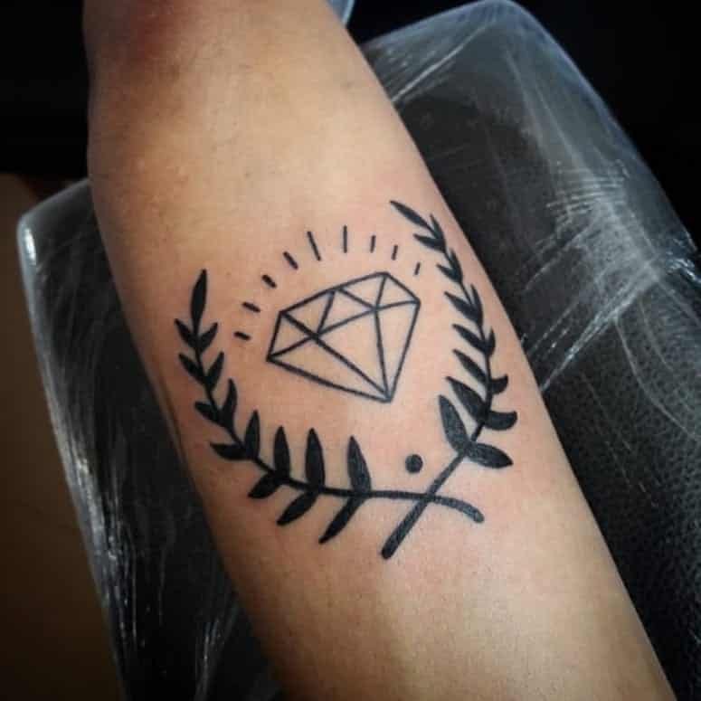 Significado da tatuagem de diamante