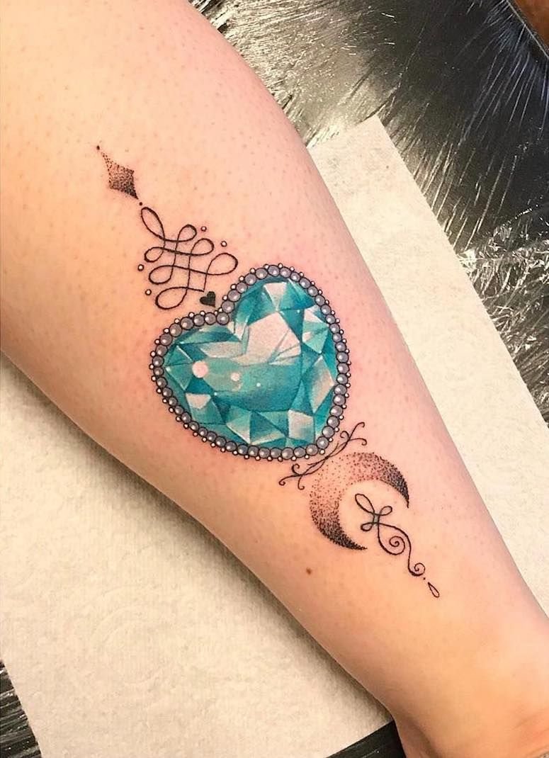 significado da tatuagem de diamante 35