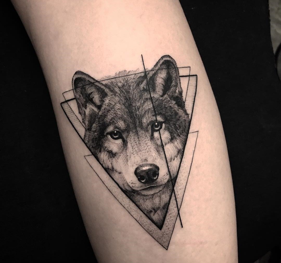 significados da tatuagem de lobo 15
