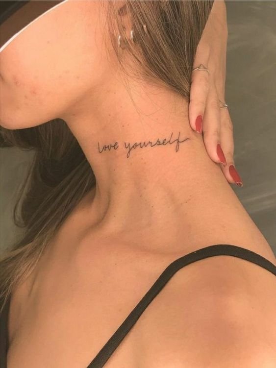 tatuagem no pescoco feminina20