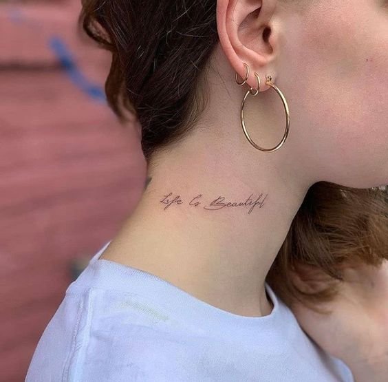 tatuagem no pescoco feminina21