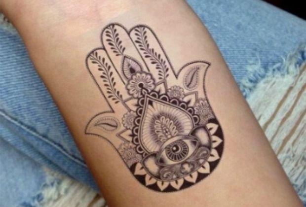 tatuagens-femininas-70-imagens-e-diversos-simbolos-com-significados-marcantes-11_xl Tatuagens Femininas 70 Imagens E Diversos Simbolos Com Significados Marcantes