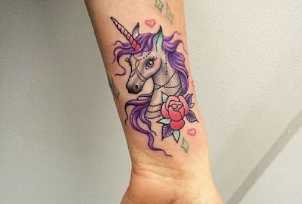 tatuagens-femininas-70-imagens-e-diversos-simbolos-com-significados-marcantes-14_xl Tatuagens Femininas 70 Imagens E Diversos Simbolos Com Significados Marcantes