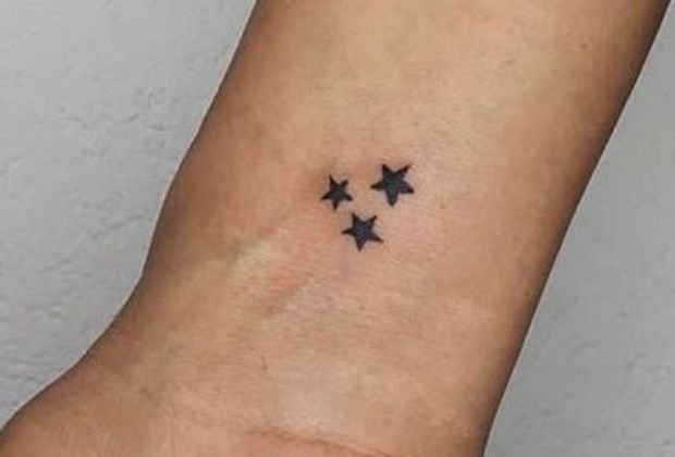 tatuagens-femininas-70-imagens-e-diversos-simbolos-com-significados-marcantes-16_xl Tatuagens Femininas 70 Imagens E Diversos Simbolos Com Significados Marcantes