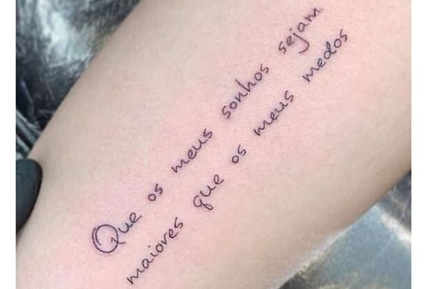 tatuagens-femininas-70-imagens-e-diversos-simbolos-com-significados-marcantes-37_xl Tatuagens Femininas 70 Imagens E Diversos Simbolos Com Significados Marcantes