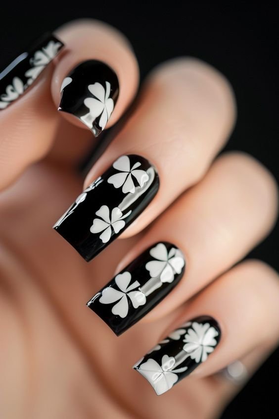 unhas-preta-decoradas16-1 unhas preta decoradas16 1