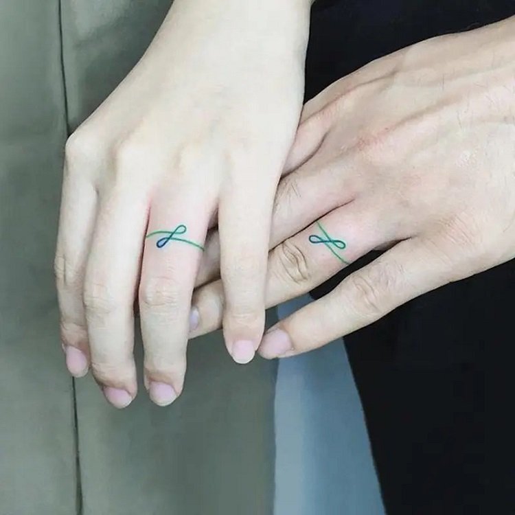 13_tatuagem_de_casal Tatuagem de casal com inicial