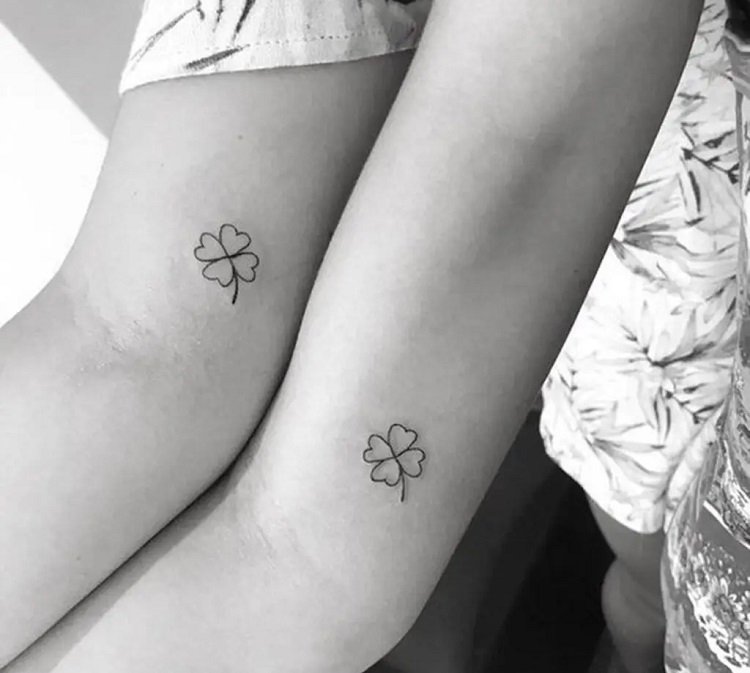 2_tatuagem_de_casal Tattoo com trevo de quatro folhas