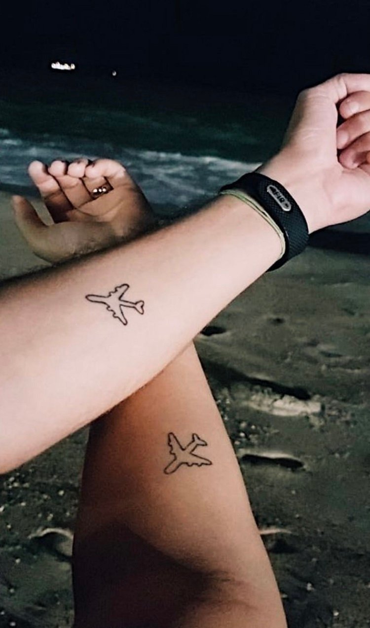 33_tatuagem_de_casal tattoo de viagem em casal