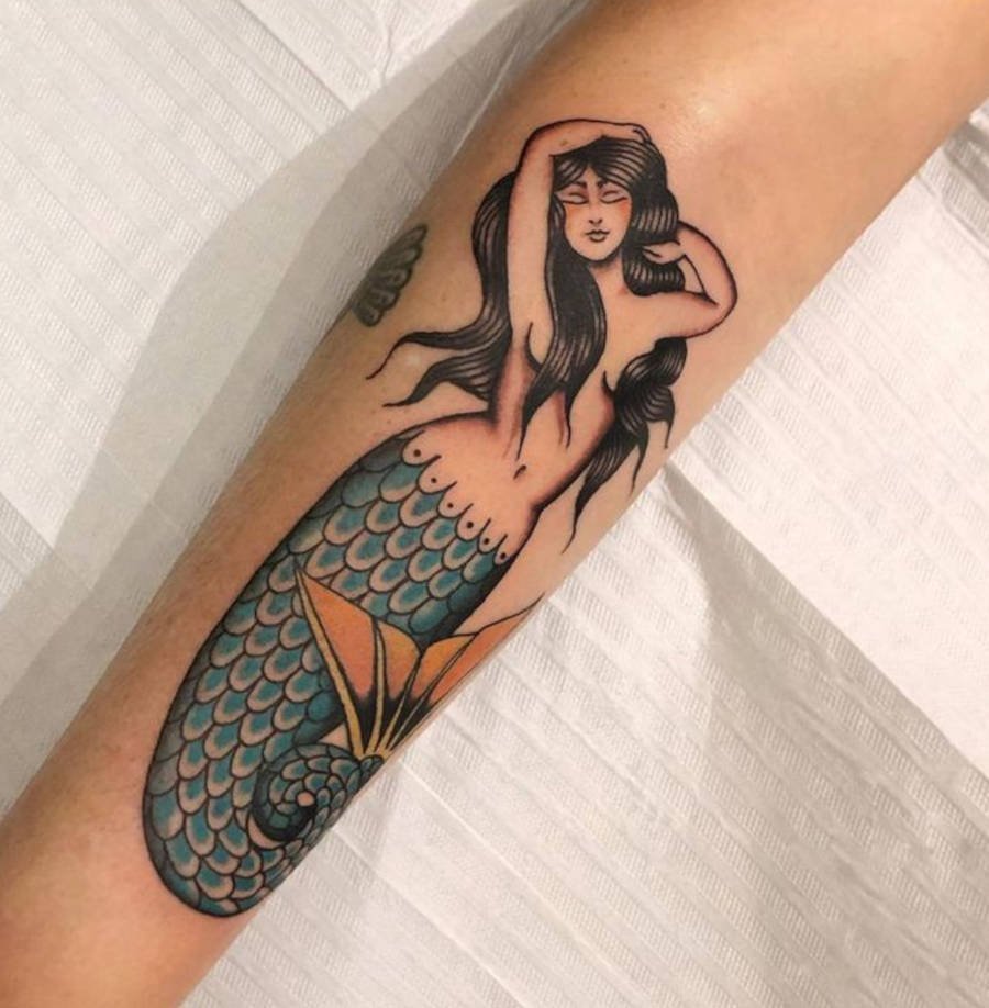 Foto de tatuagem tumblr com calda colorida