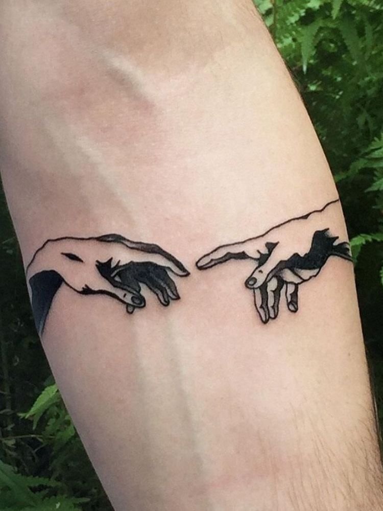 imagem-20-2 Tatuagem inspirada na obra "criação de adão".