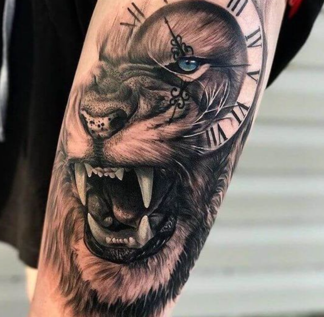tatuagem de leão no braço