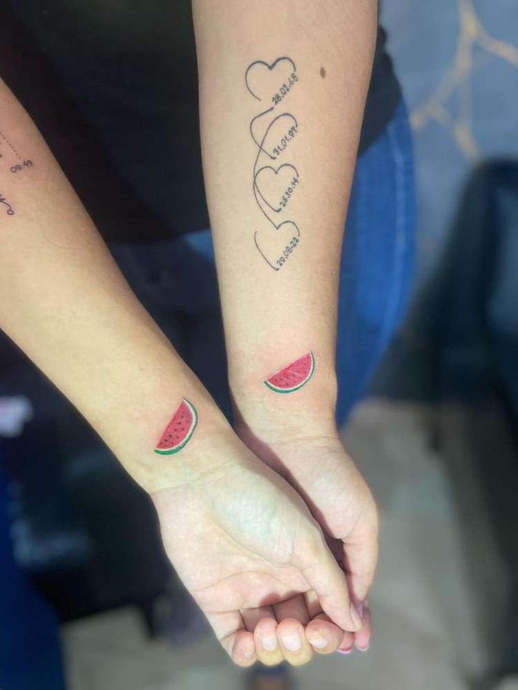 tatuagem-de-amigas-14 Opção de tatuagem de amigas