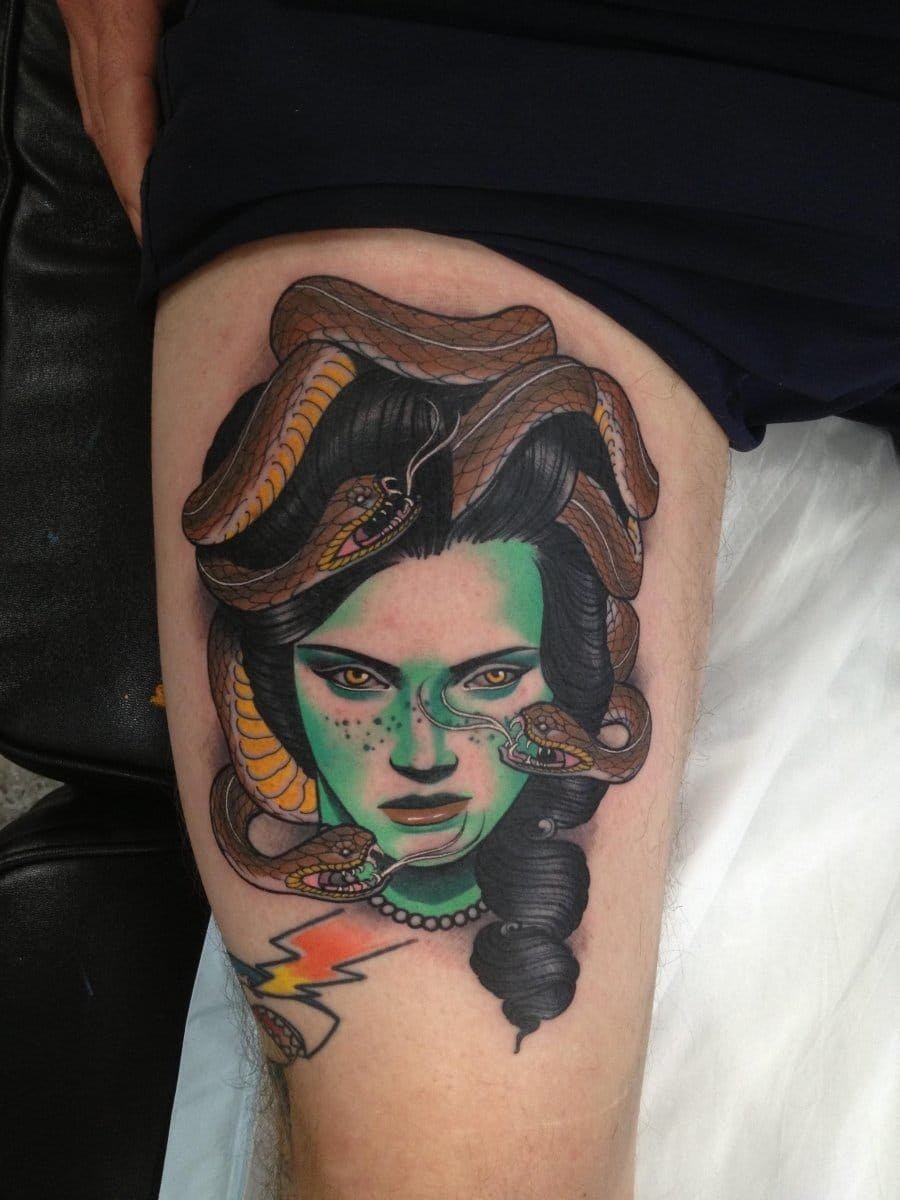 tatuagem-de-medusa-colorida-1 tattoo medusa colorida