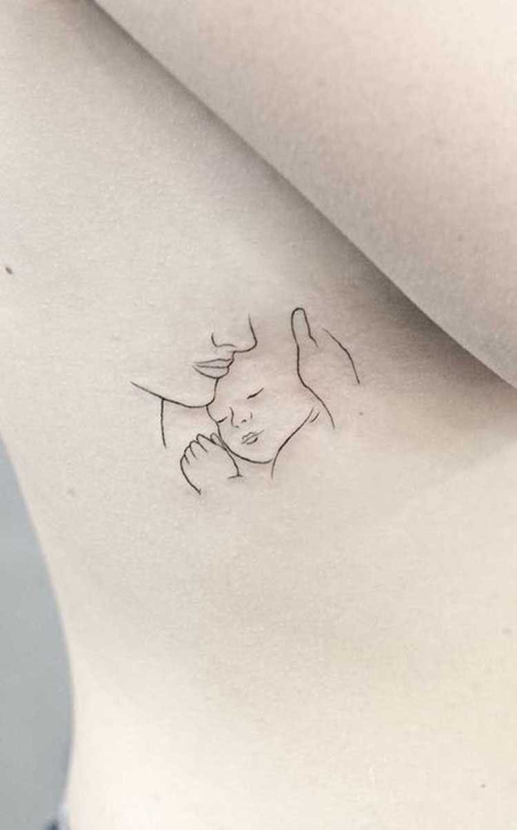 tatuagem-mae-recem-nascido tatuagem mãe segurando recém-nascido
