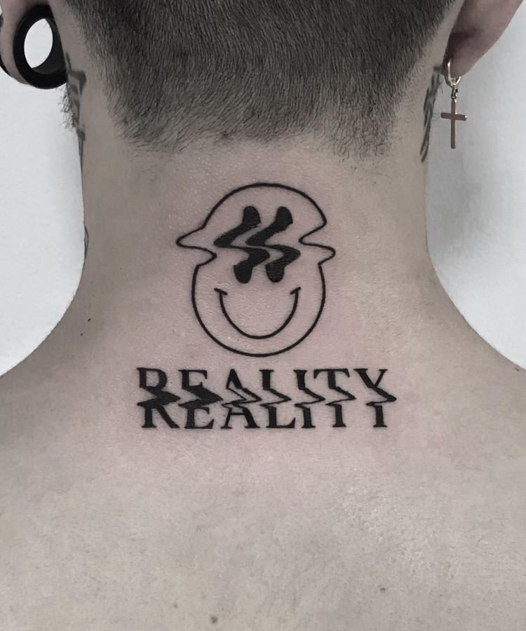 tatuagem-masculina-no-pescoco-15 tatuagem masculina no pescoco 15