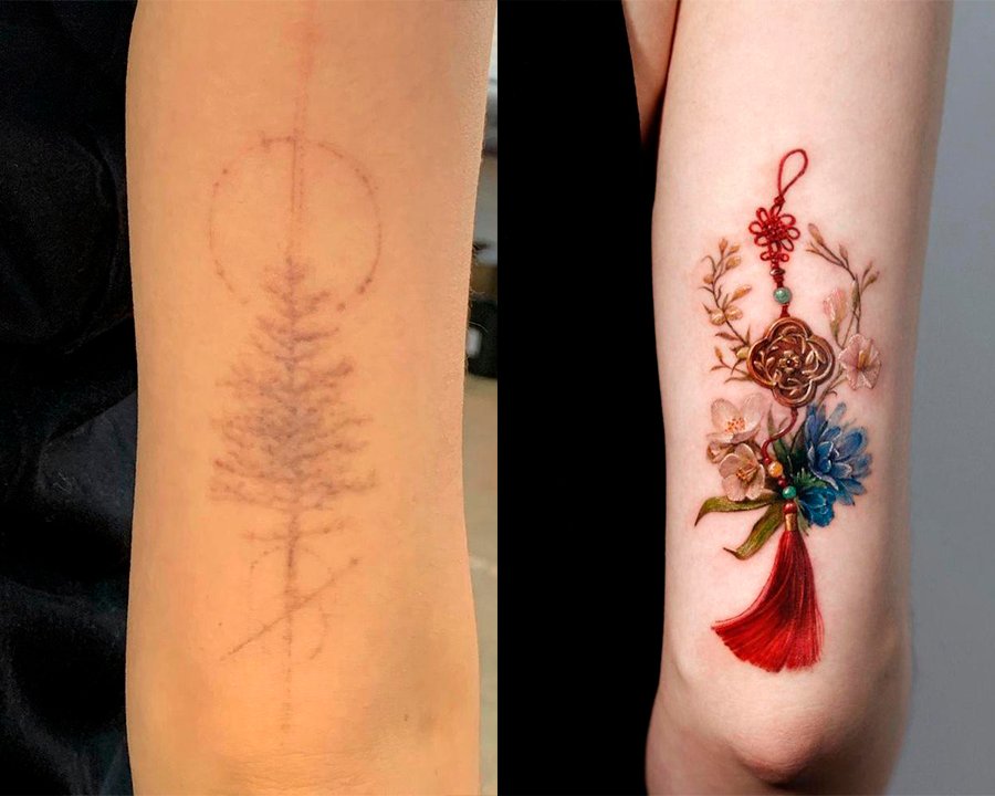 Cobertura de tatuagem colorida no braço Antes e depois da cobertura de tatuagem. A primeira imagem mostra uma tatuagem de um pinheiro muito desbotada no braço de alguém. A segunda imagem é desse mesmo local, mas agora com uma tatuagem colorida cheia de flores e detalhes.